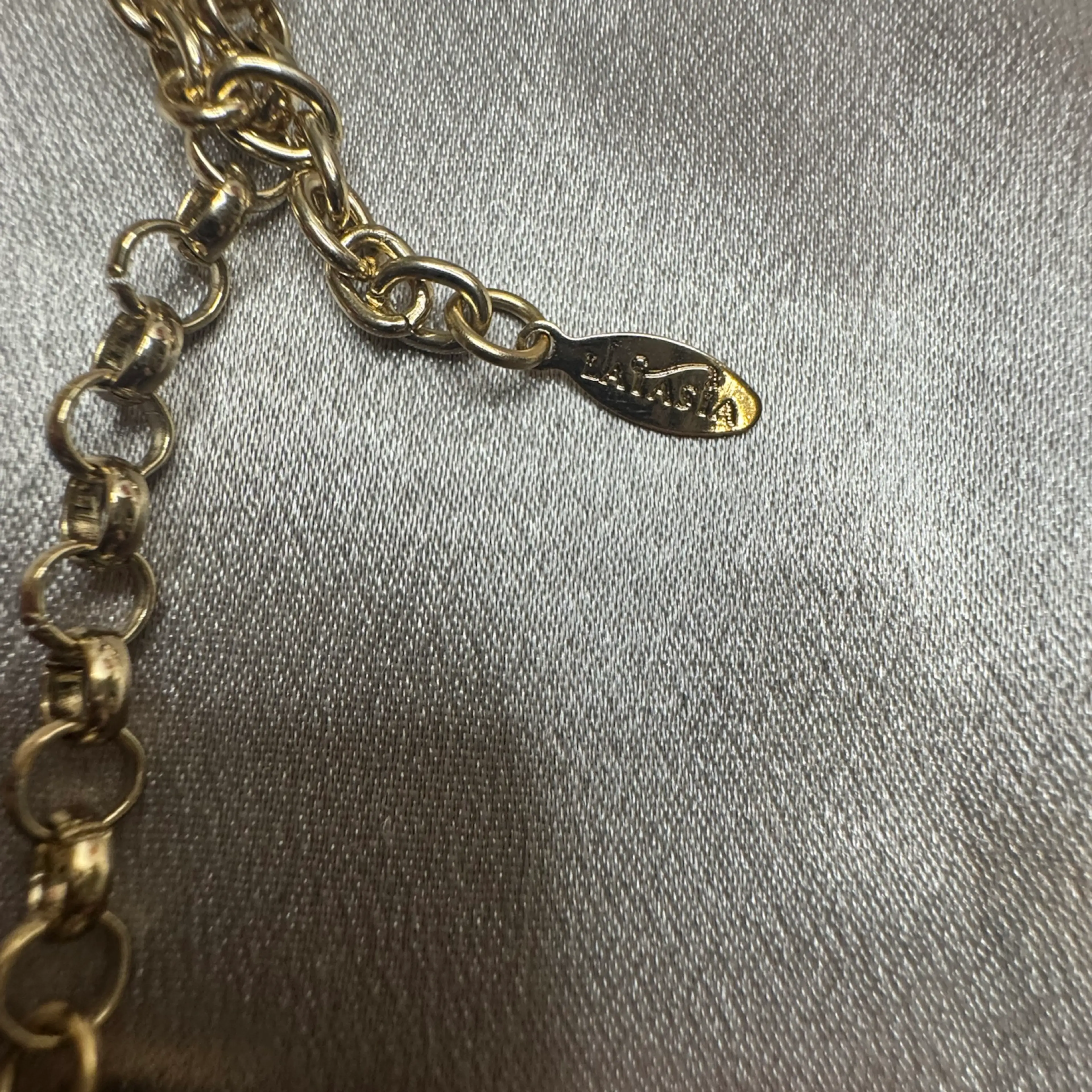 Image 4 of 5