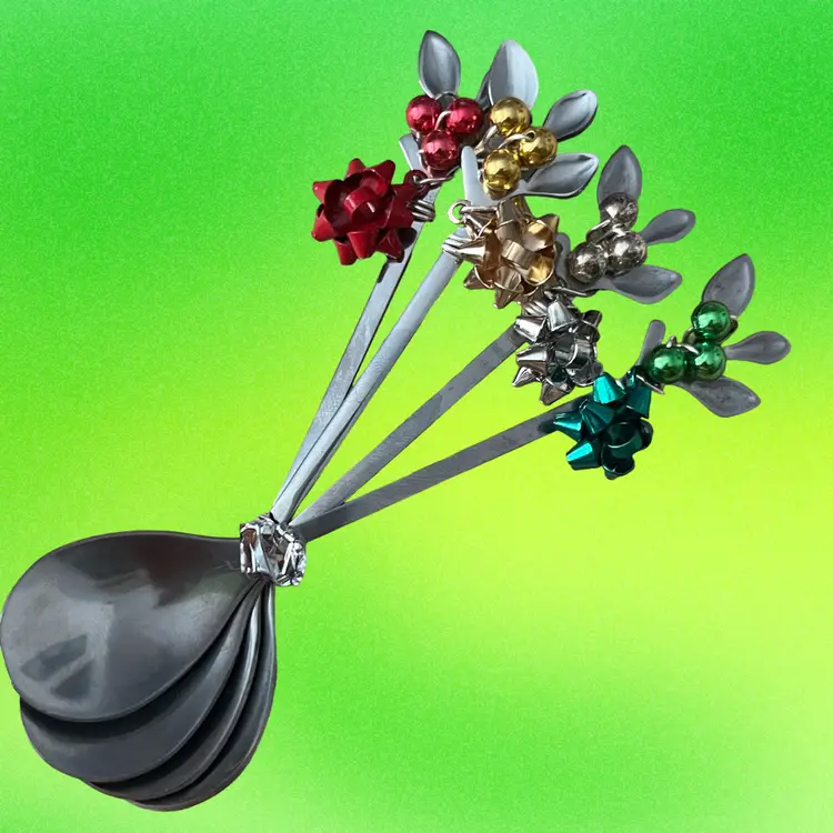 Bow And Balls Decorated Spoons Set Of 4