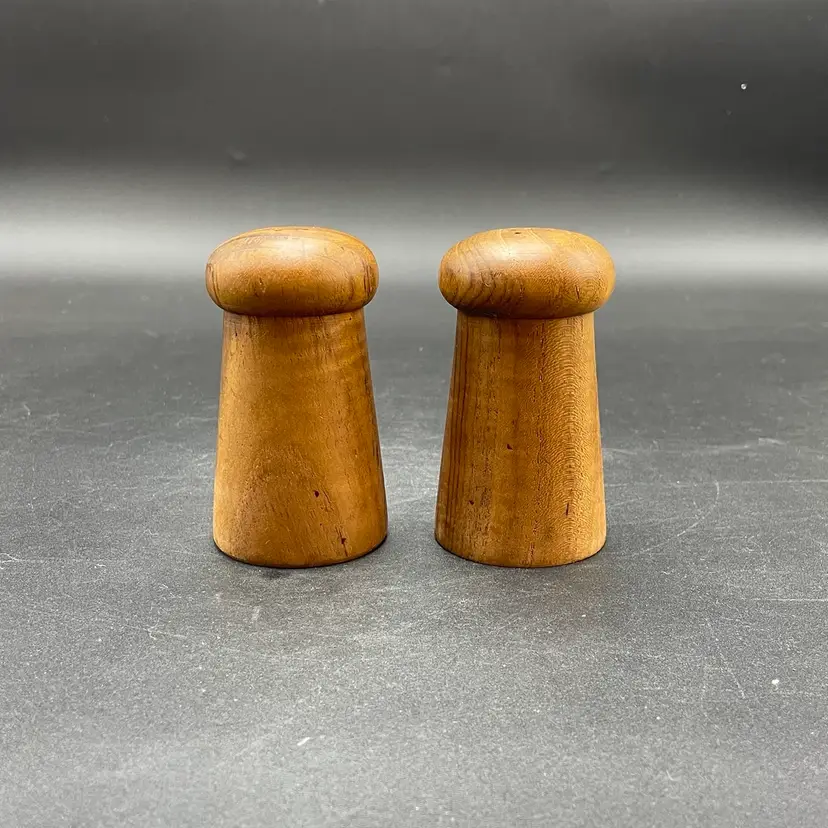 Wooden Salt and Pepper Shakers VTG Set of 2 Mushroom Shaped MCM Kitchenware