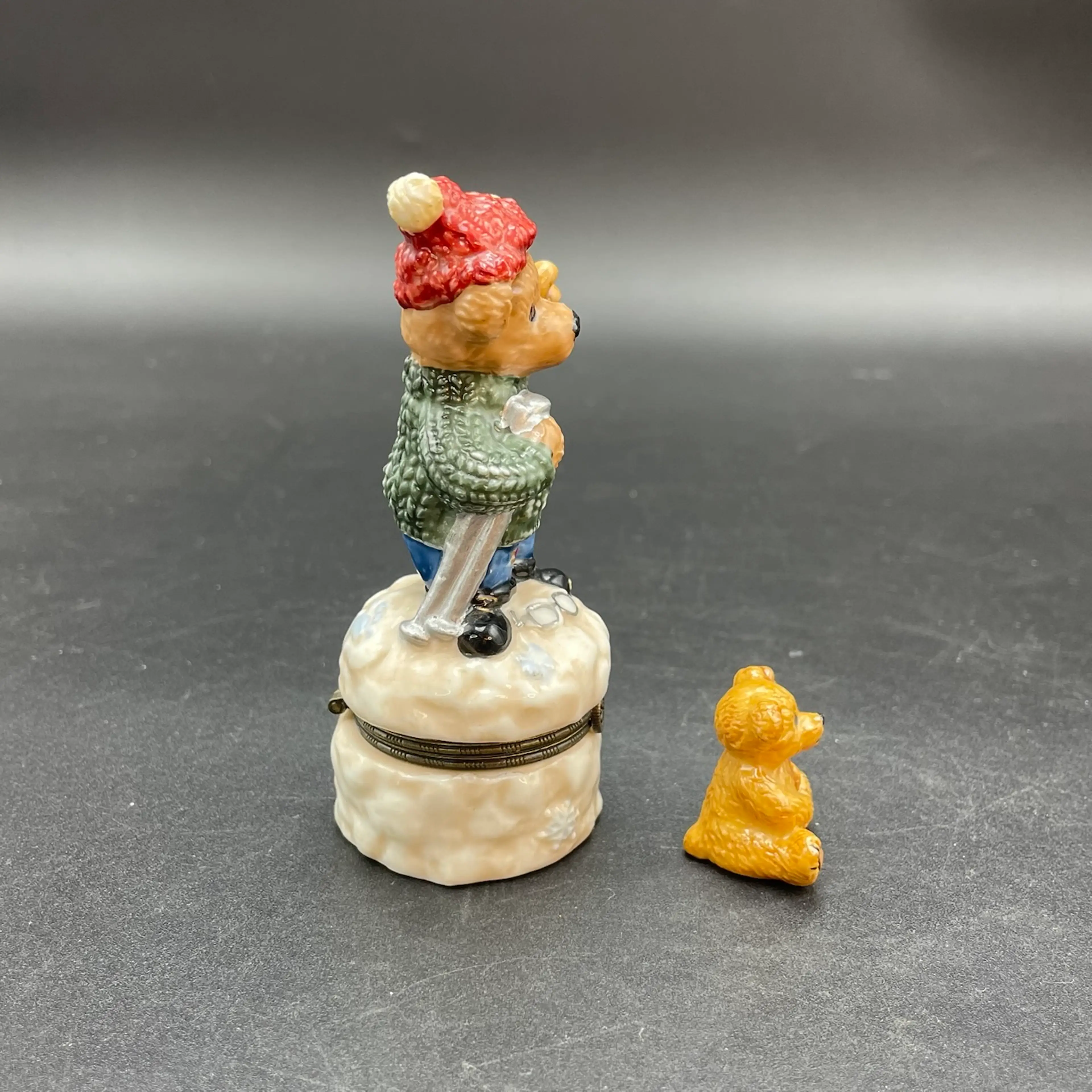 Image 4 of 12
