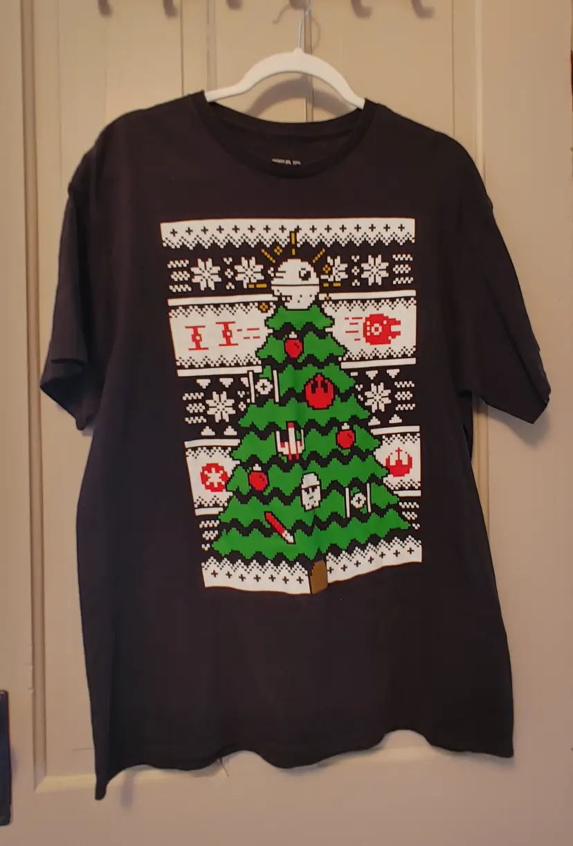 Men's Top- Brand: Star Wars. Size Large. Star Wars Christmas shirt. 100% cotton. No callouts.