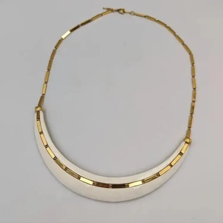 Vintage Crown Trifari White Enamel Choker Necklace Moon Shaped