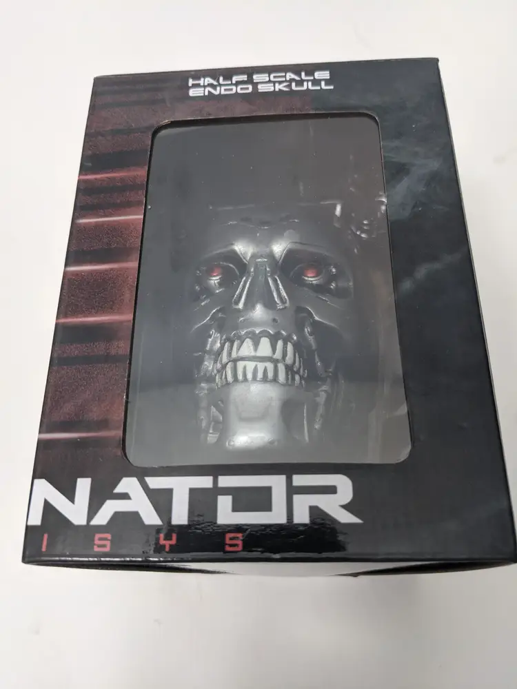 Terminator Genisys Half Scale Endo Skull - Lootcrate Exclusive - New