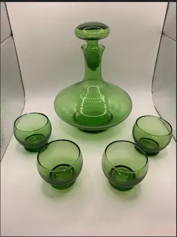 Vintage Italian Green Glass Decanter Set with Stopper & 4 Glasses – Made in Italy – Mid Century Barware