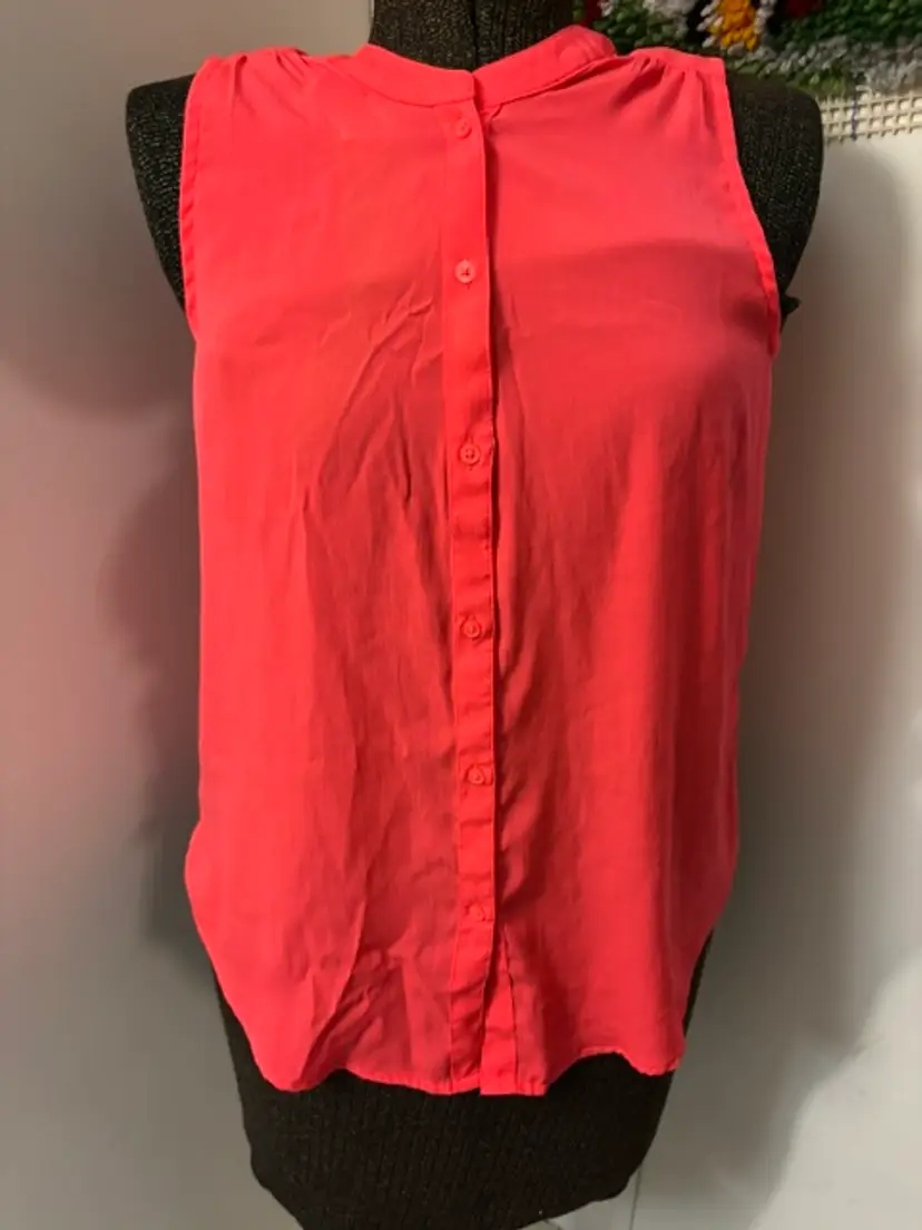 American Eagle Outfitters Women's S/P Hot Pink Sleeveless Blouse..1B-2