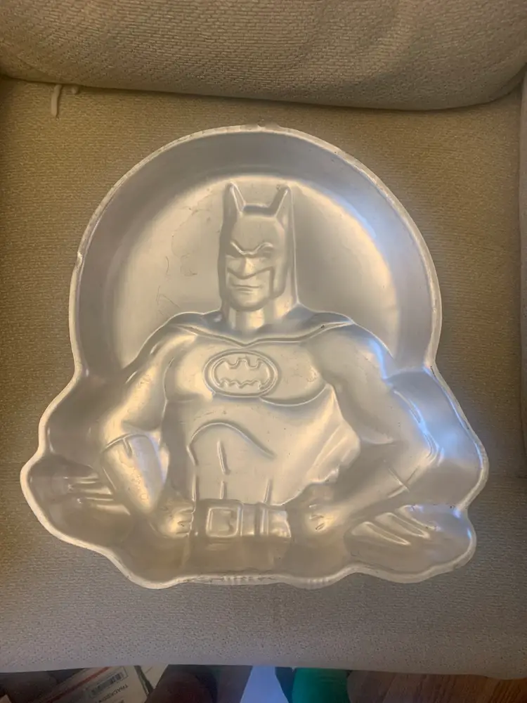 029 Wilton Batman Cake Pan 2105-650