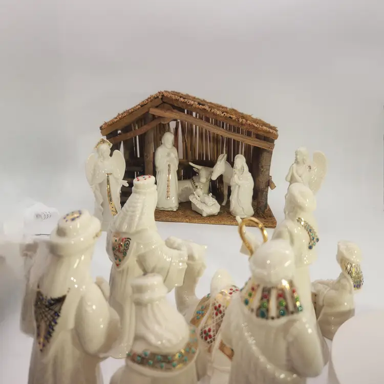 Lenox China Jewels Nativity Scene 13 Figurines &Stable Vintage Perfect Condition