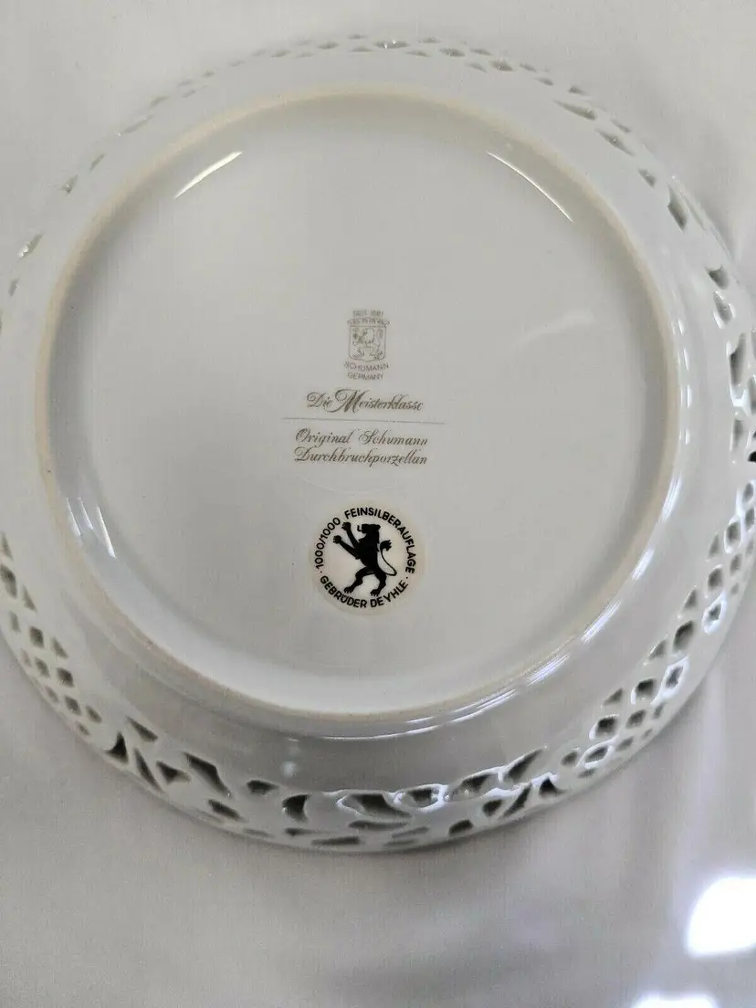 Schumann Durchbruchporzellan Flower Bowl