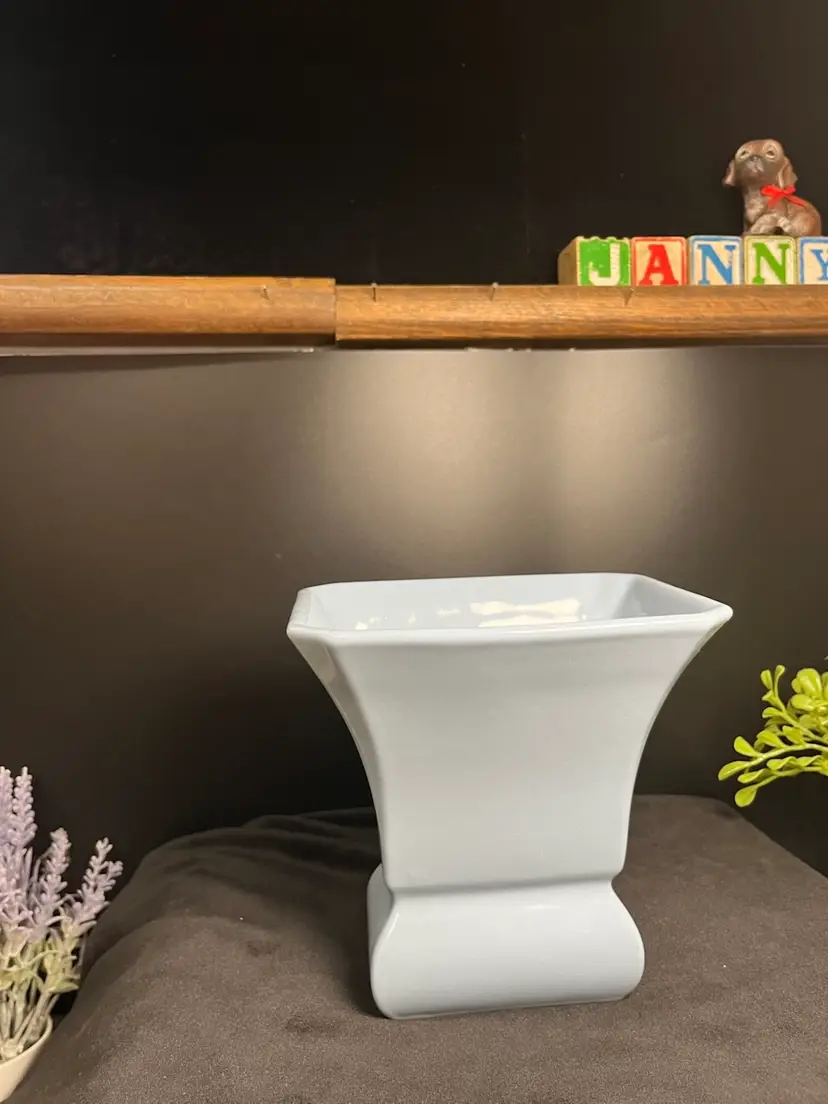 Abingdon Pottery (USA) Baby Blue Art Deco Planter or Vase