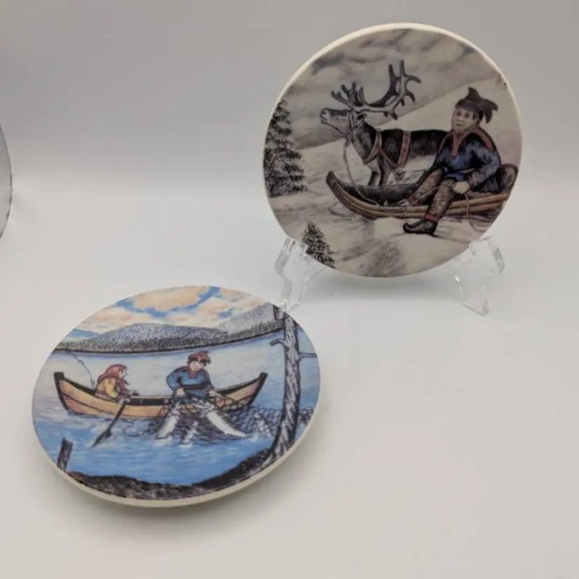 2- Vintage 1984 Arabia of Finland Miniature Wall Plates #22, 25