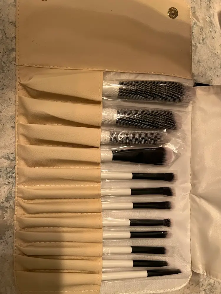 Chanel GWP Makeup Brushed