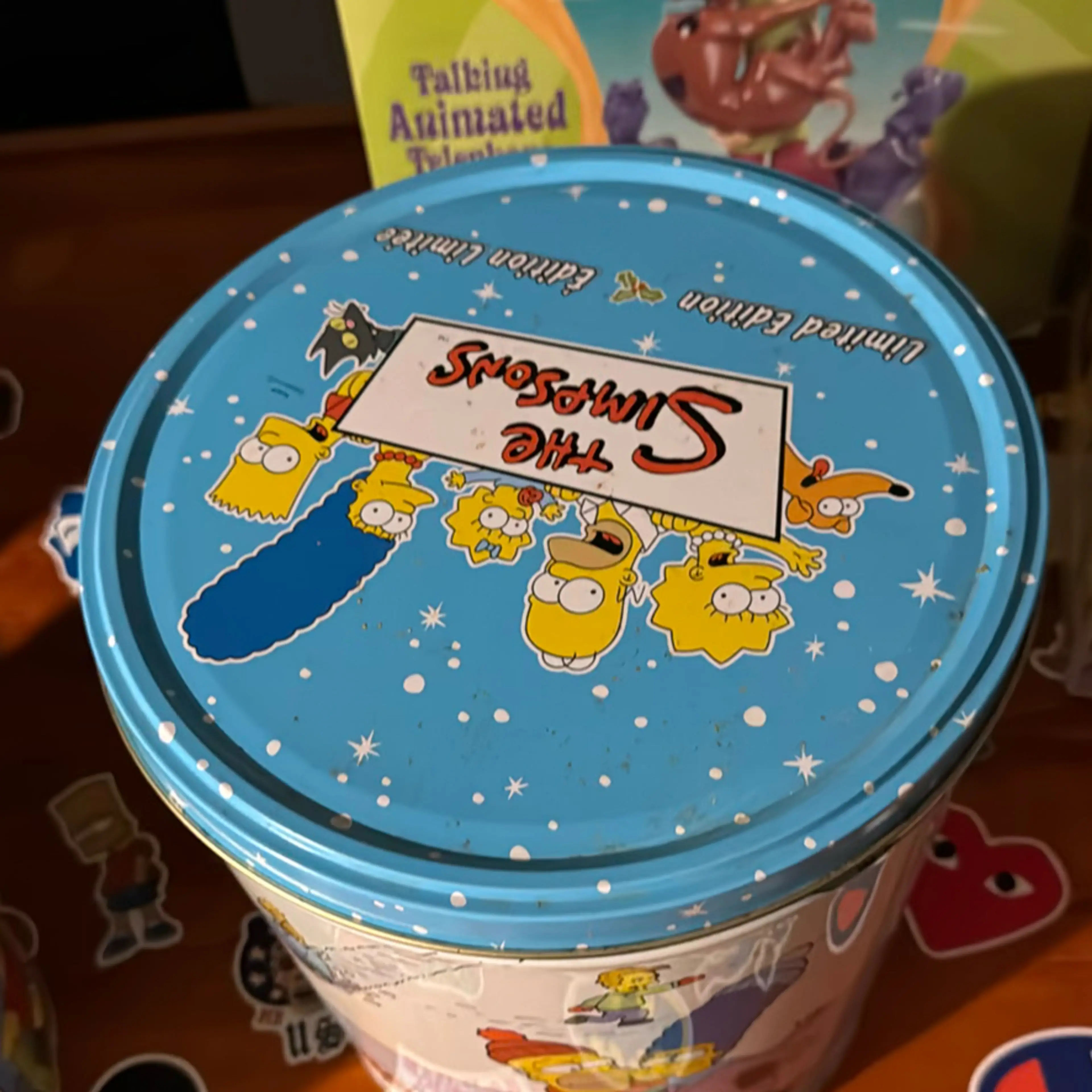 Winter Simpsons Tin