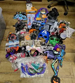 Halloween Lot Decorations Masks Headbands Sunglasses Vintage  NWT  Pre-owned