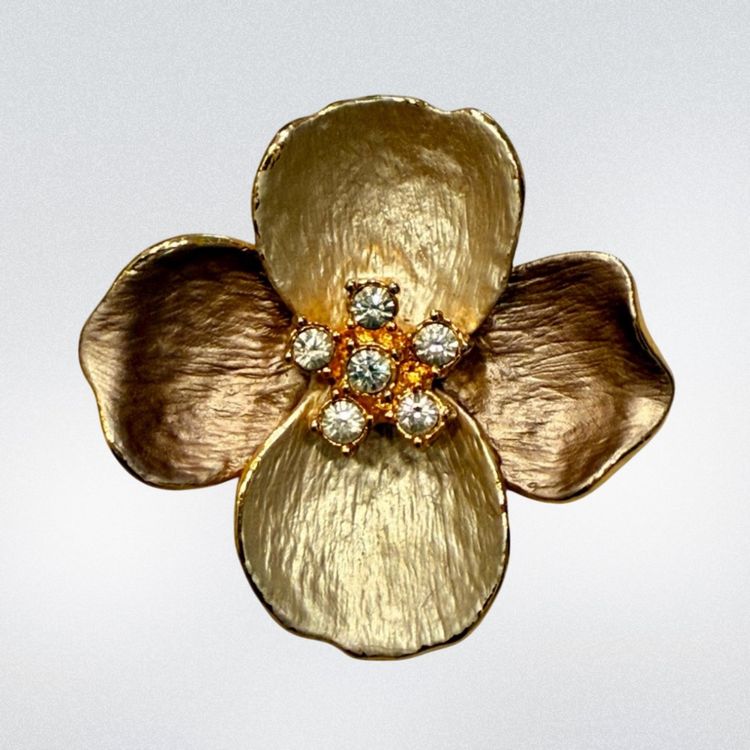 Vintage GoldTone Champagne Enamel Finish Rhinestone Dogwood Brooch 1.5”