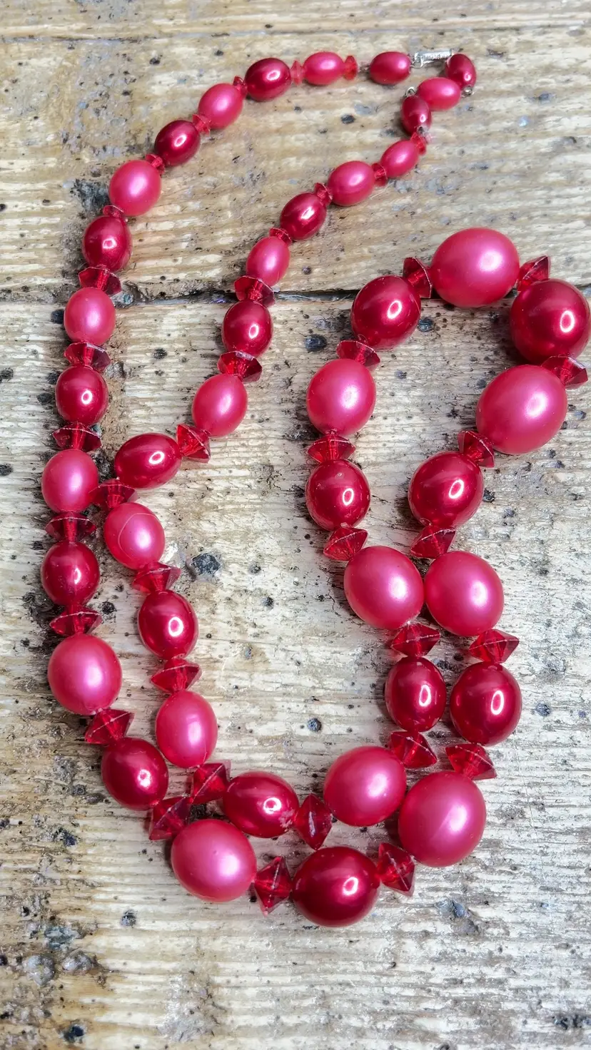 Mid-Century Red Faux Pearl Bead Necklace. Signed HONG KONG. Watch Video- Beads are UV reactive and GLOW!