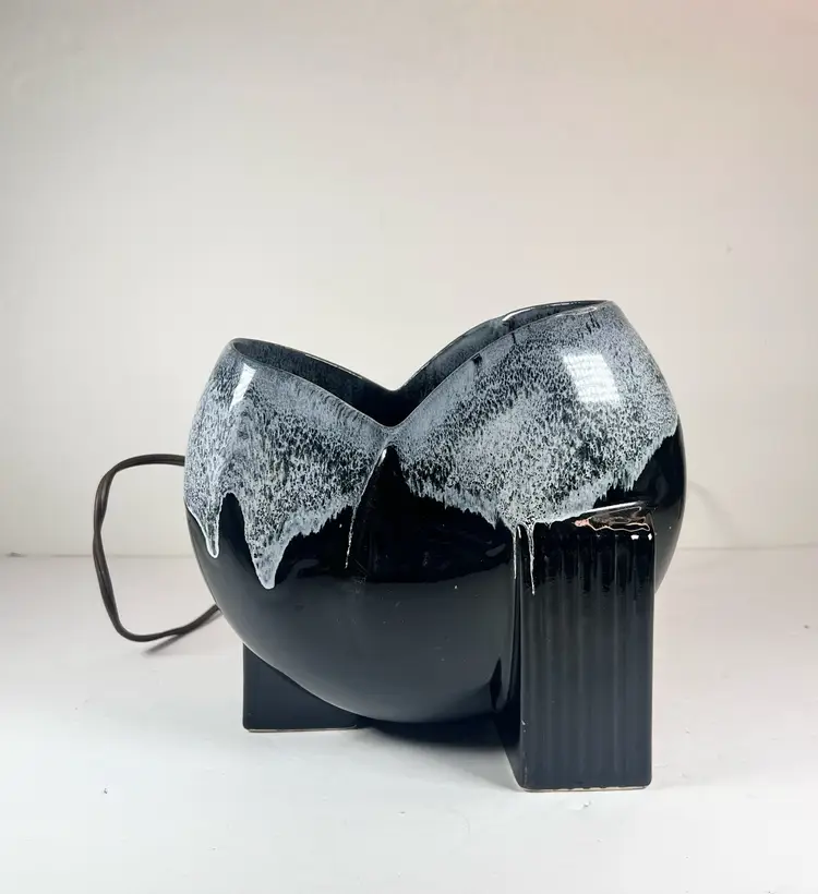 Vintage Drip Glazed Black Art Deco Heart/Petal Shaped Vase Planter Lamp Works!!