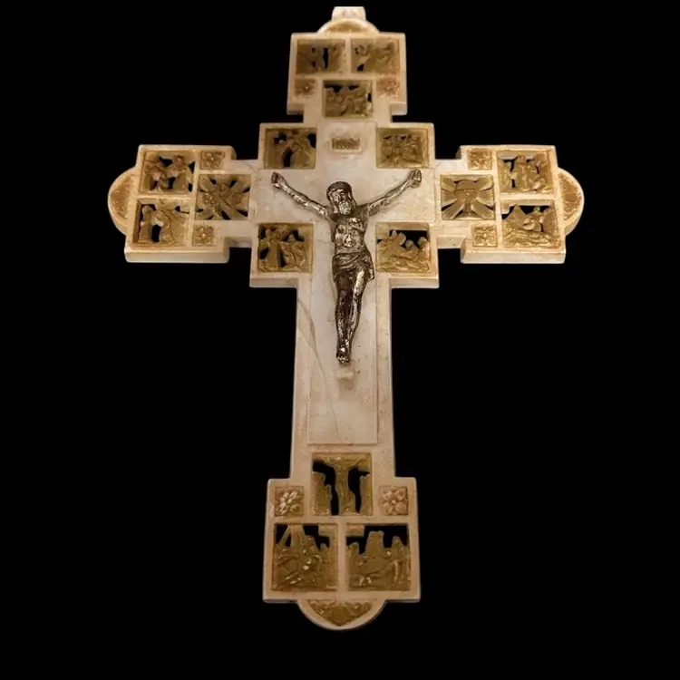 Vintage Plastic Stations Of The Cross Crucifix