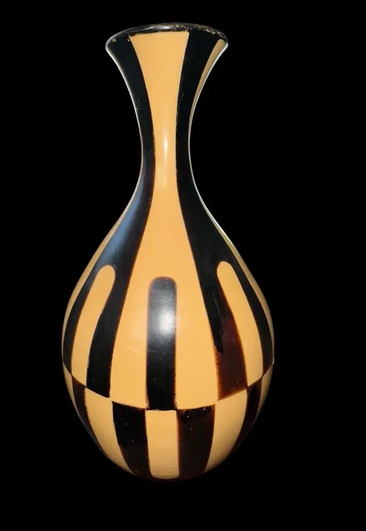 Luis Salas Chulucana 14" Tall Hand Made Pottery Vase Peru Signed MCM