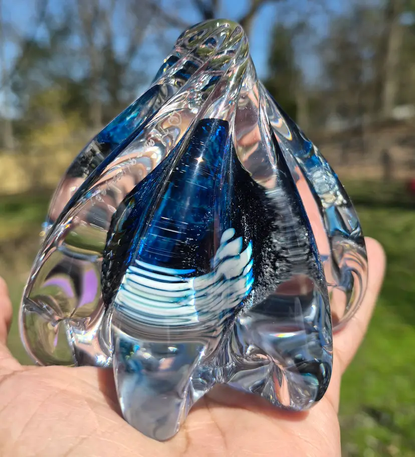 Glass With Blue Swirl Patterns Paperweight Pyramid Shape 4"