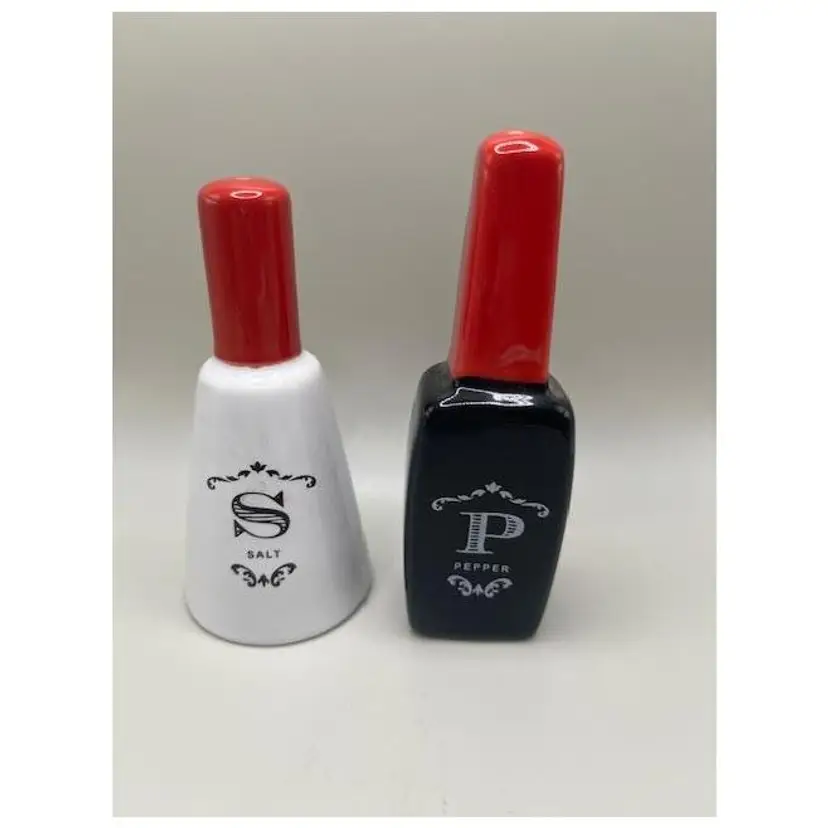 Vintage Salt and Pepper Shaker Set ~ Black and White with Red Tops ~ 4 inches tall