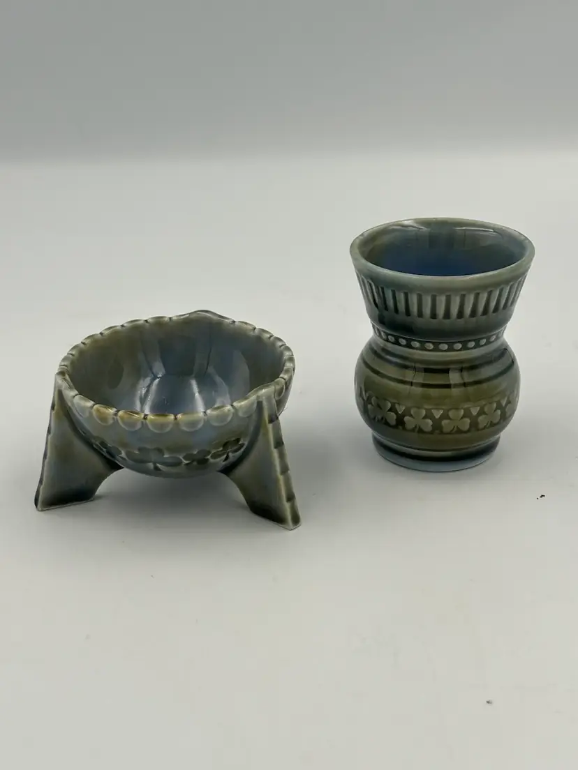Vintage Wade , Irish Porcelain Salt Dip And Toothpick Holder Blue/Green Shamrock Design