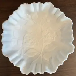 Vintage Imperial Milk Glass Ruffled Bowl