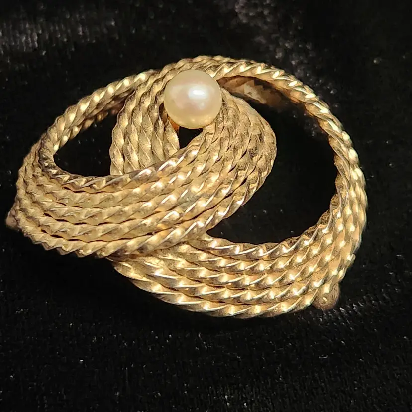 Gold Filled Swirl Rope Brooch w Pearl Accent by Wells Marked 1/20 12KT GF Large Vintage Costume Estate Pin + Gift Box