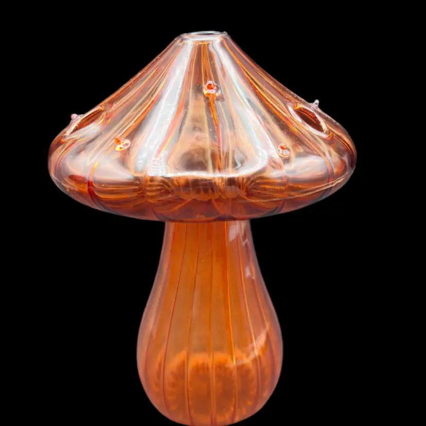 #175A Art Glass Dark Amber Mushroom Bud Vase 
4 3/4” Tall X 3 3/4” In Diameter
