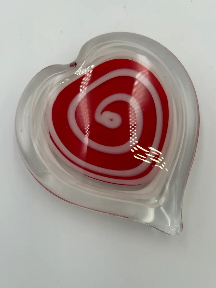 Art Glass Red And White Swirl Heart Paperweight Clear Bottom