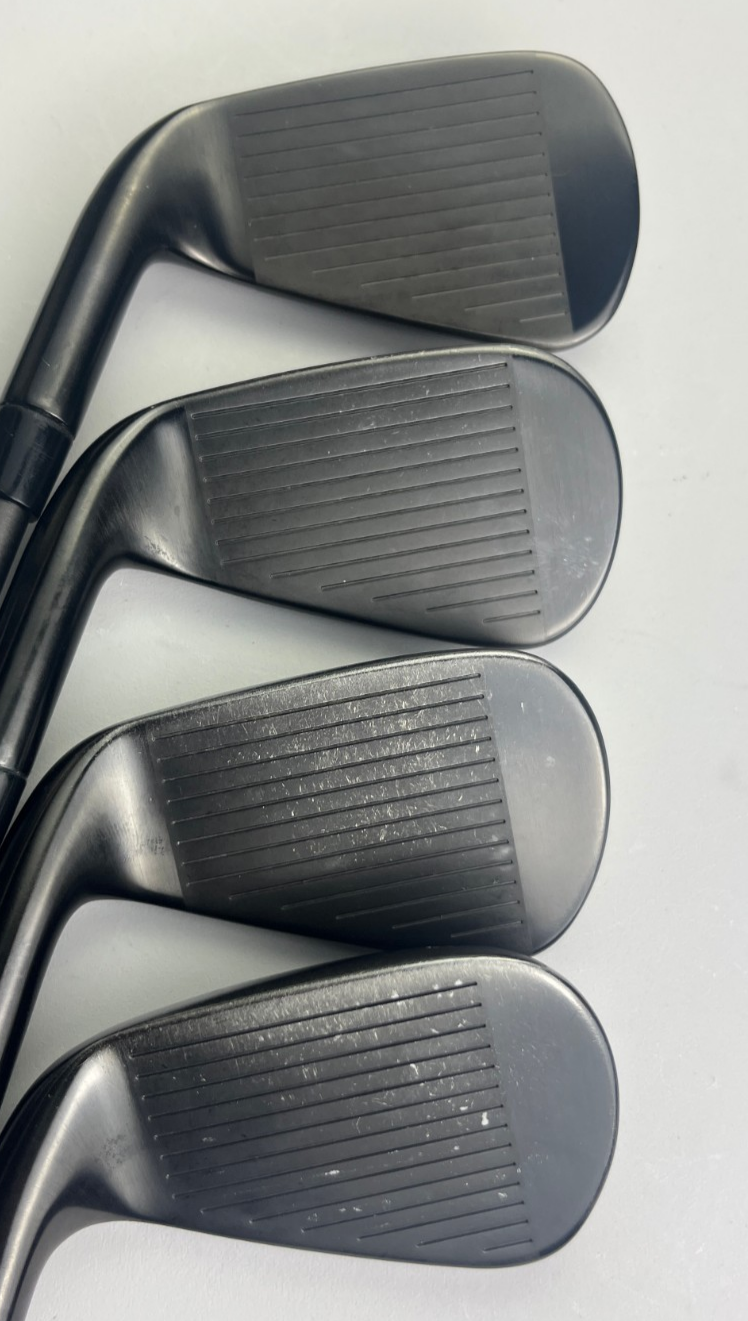 Stacked Golf · Callaway Paradym Ai Smoke Black 5-PW, AW
