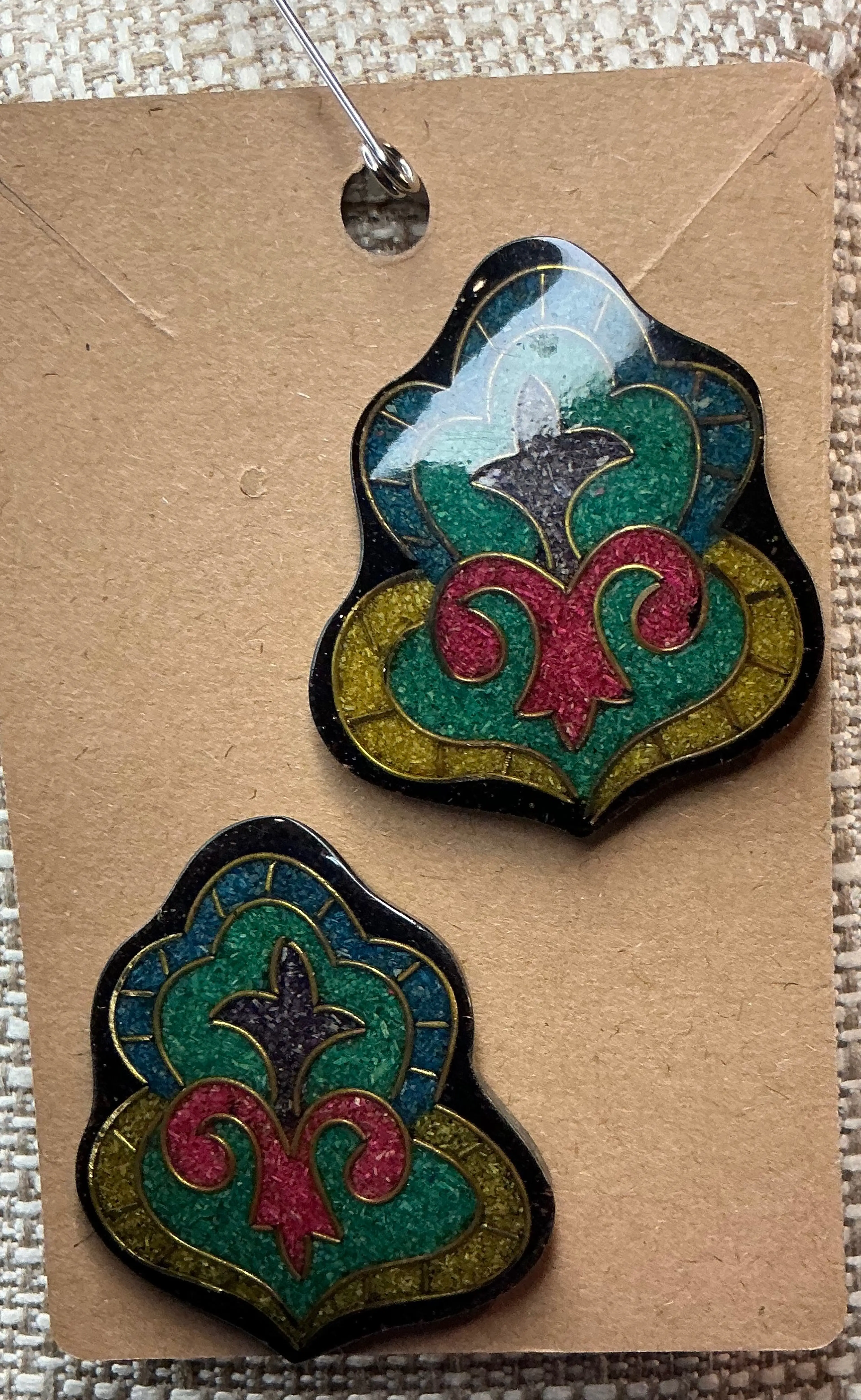 Image 2 of 4