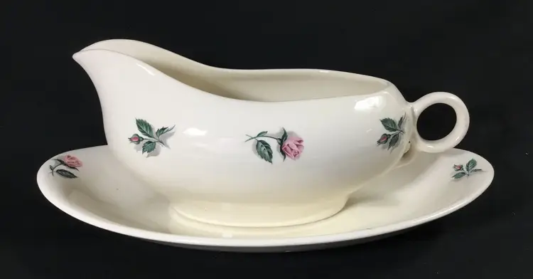 Thermocraft Ballerina, ceramic gravy boat & tray, white, pink roses, 1950s