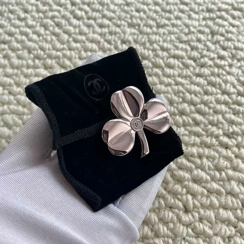 Chanel GWP Silver Clover Brooch