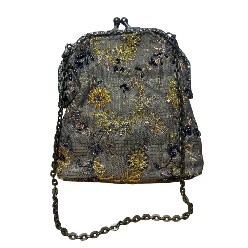 24. Vintage Beaded Evening Bag Floral Wedding Purse Antique Style Kiss Lock Handbag