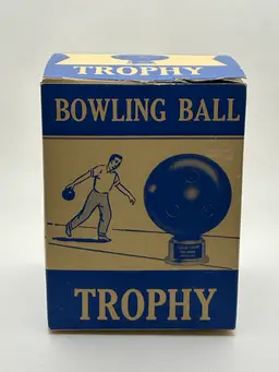 Vintage 1950s Bakelite Bowling Ball Trophy No. 222 w/ Original Box – Red Swirl