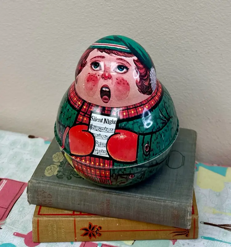 Vintage Roly Poly Christmas Caroler Tin Removable Head Cheinco 1982