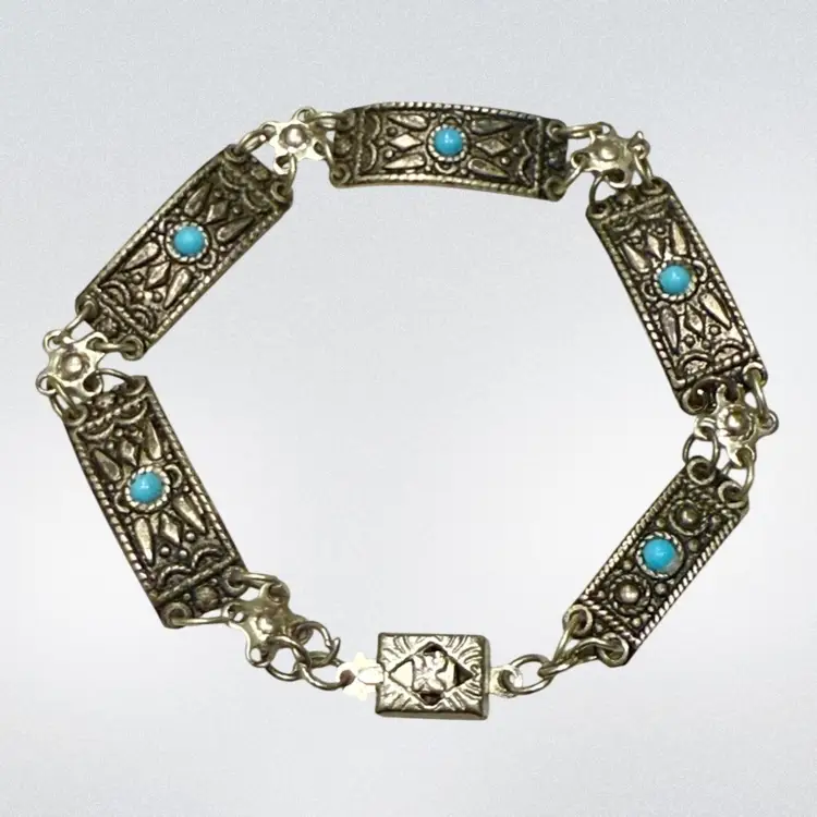 Vintage MCM SilverTone Southwest Style Faux Turquiose Filigree Box Clasp Bracelet 8”