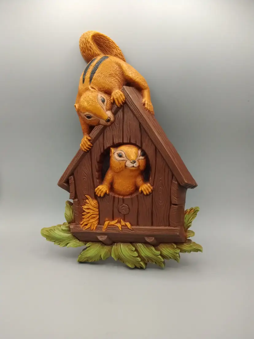 Gallery Wall, Chipmunks in a Birdhouse, Homco, Dart Ind., MCMLXXVII