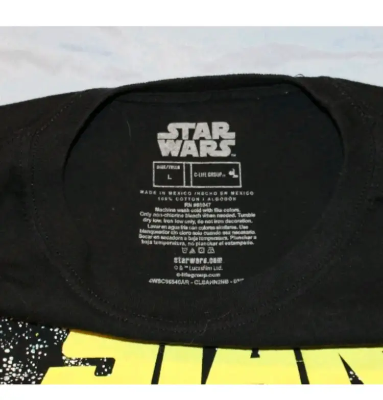 Star Wars "Shadow of a Dark Lord" Men's Large T-Shirt. RN #85947