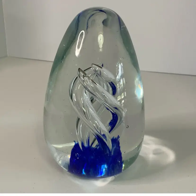 Large Egg Shaped Twisted Bubble Paperweight
