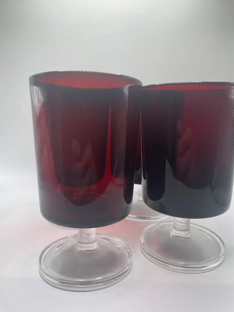 Luminary 5” Ruby Red Clear Stem Glasses France Arcoroc