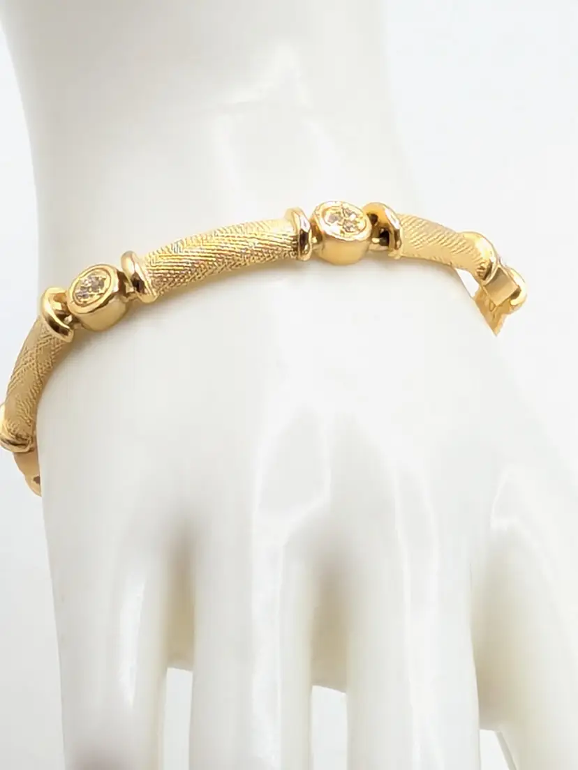 Vintage Gold Tone Mesh Link Rhinestone Bracelet