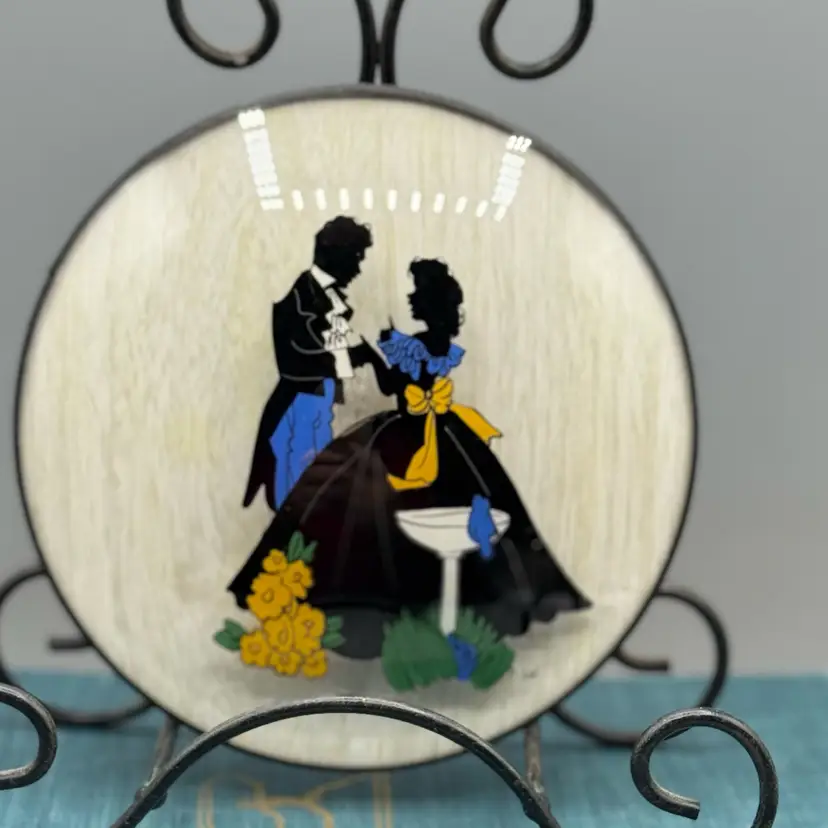 Vintage Peter Watson Studio Reverse Painted Silhouette Convex Bubble Wall Picture 5.5”