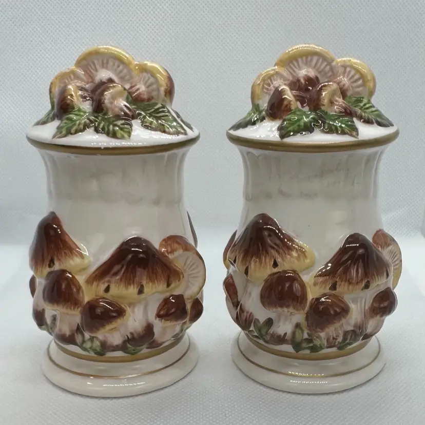 Vintage Mushroom Salt & Pepper Shakers