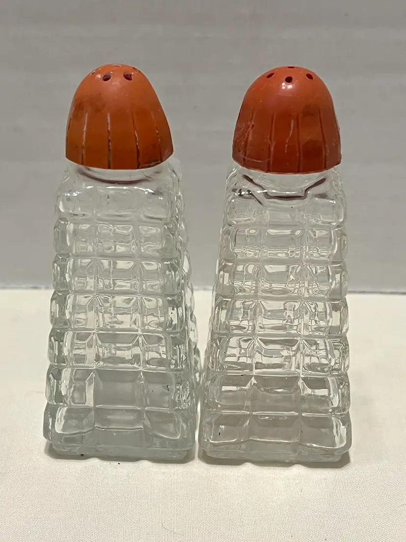 Vintage Art Deco Clear Glass Salt And Pepper Shakers With Red Lid