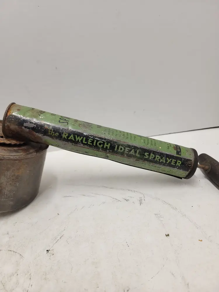 Vintage Collectible RAWLEIGH IDEAL SPRAYER-Farm-Home-Greenhouse-