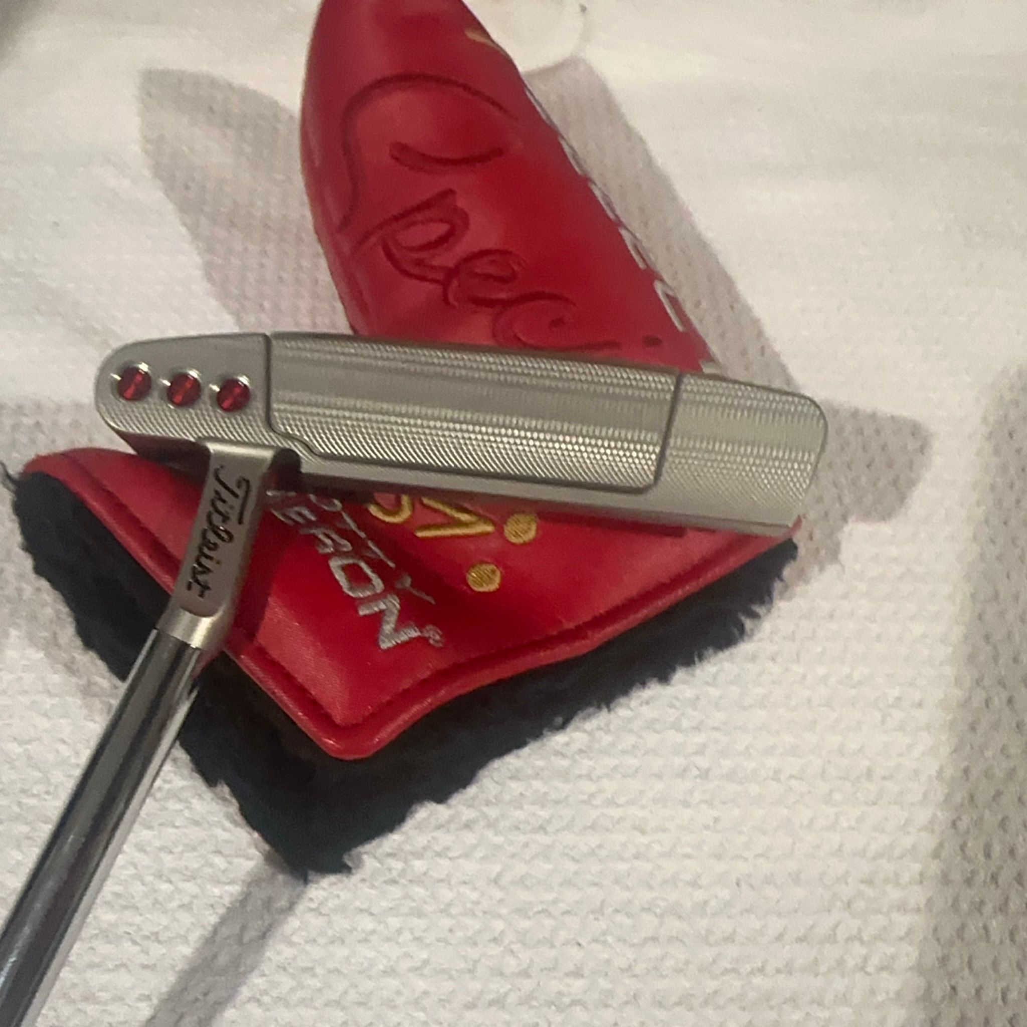 Scotty Cameron マーカー シルバー/赤 Stacked Golf · Like New 2018 Scotty Cameron Select Laguna 35” RH