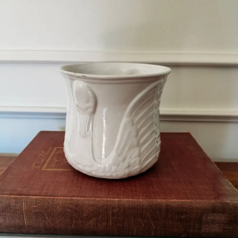 Ceramic Swan Planter