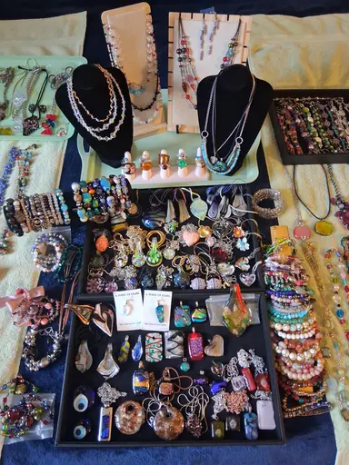 All Art Glass/Glass & Crystal Jewelry Show!