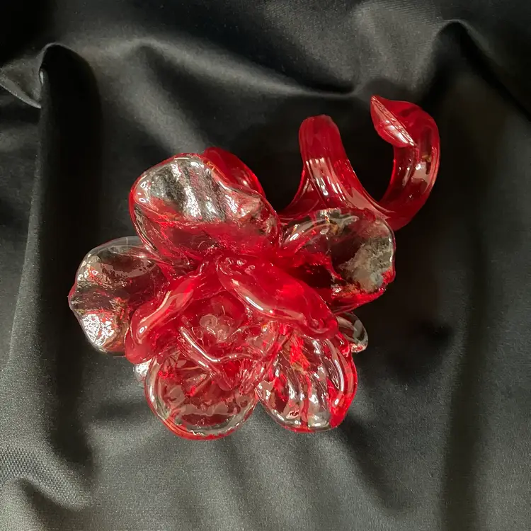 Vintage Vibrant Ruby Red Hand Blown Art Glass Rose With Curled Stem 4”x3.5”